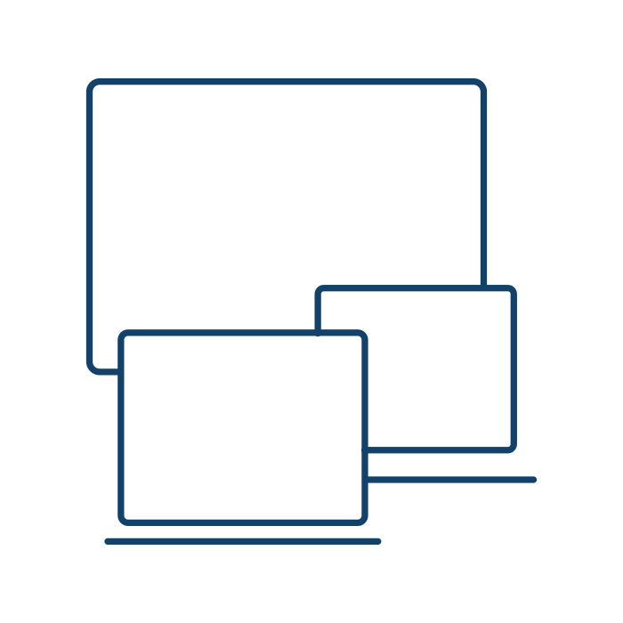 Représentation stylisée de trois appareils électroniques (ordinateur de bureau, ordinateur portable, tablette) disposés par ordre décroissant de taille de gauche à droite.